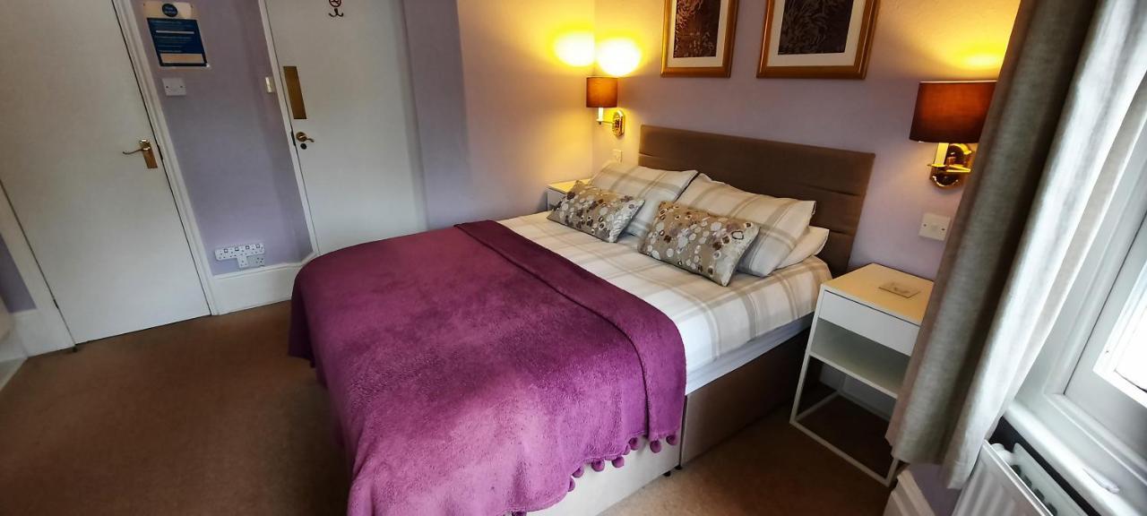 Colebrook Guest House Φάρνμπορο Εξωτερικό φωτογραφία