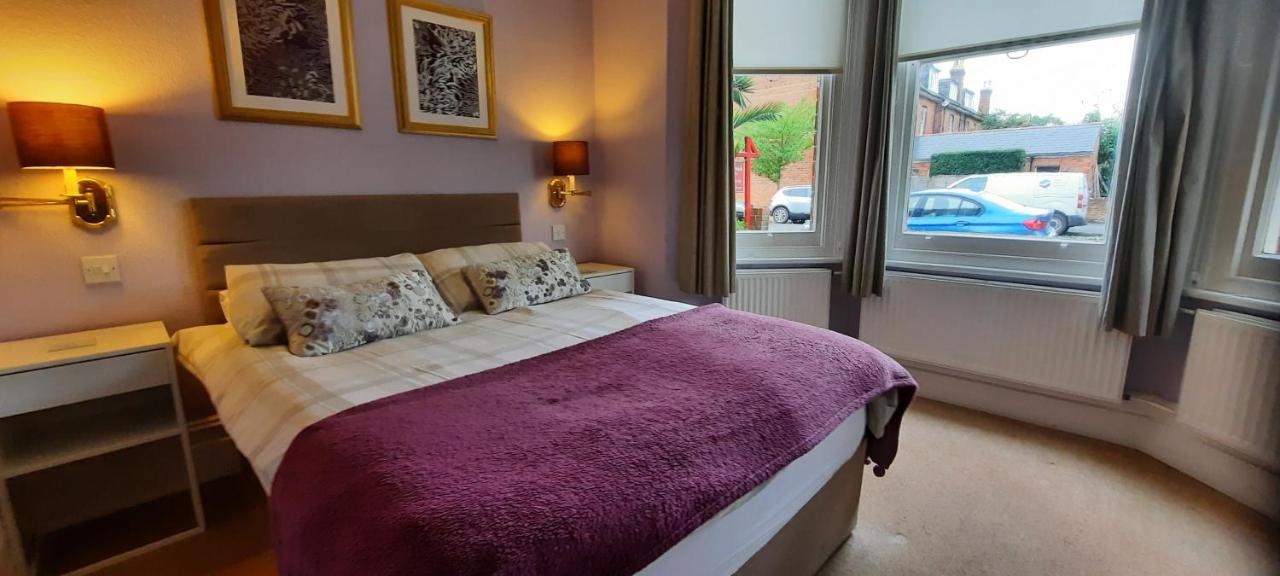 Colebrook Guest House Φάρνμπορο Εξωτερικό φωτογραφία